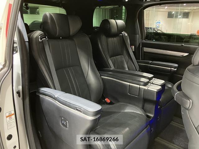 Toyota ALPHARD 2019-05 6610266-23