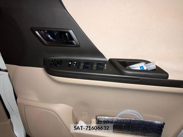 Toyota ALPHARD 2013-12 6670049-19