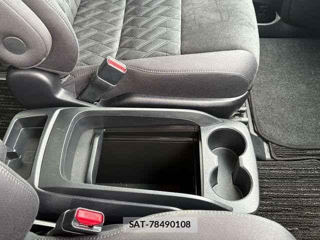 Toyota ALPHARD 2019-07 6670033-16