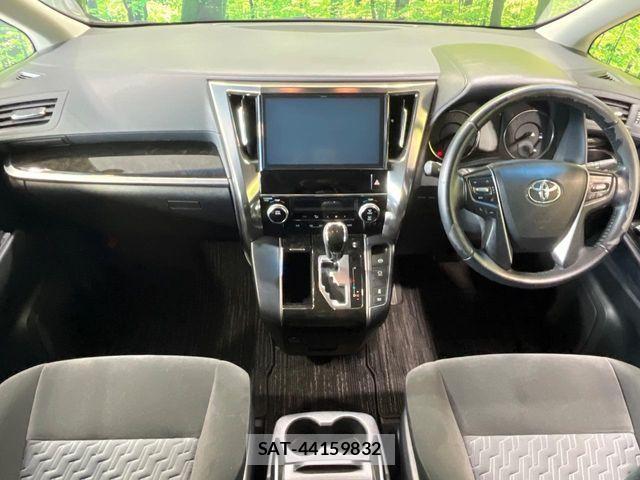 Toyota ALPHARD 2017-09 6674829-1