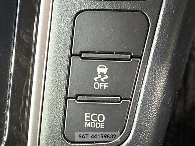 Toyota ALPHARD 2017-09 6674829-6