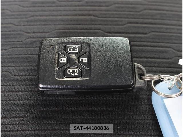 Toyota ALPHARD 2013-02 6674837-17