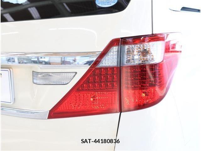 Toyota ALPHARD 2013-02 6674837-26