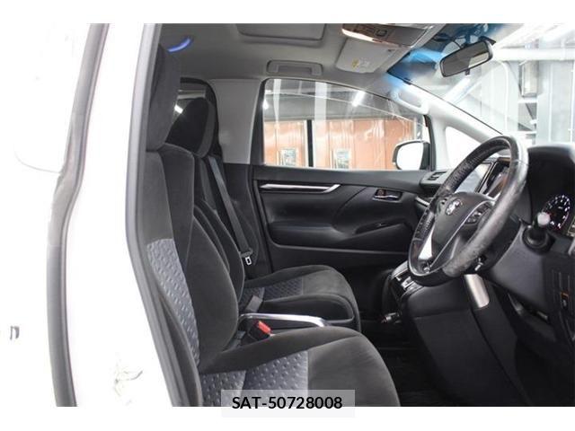 Toyota ALPHARD 2017-04 6674833-28