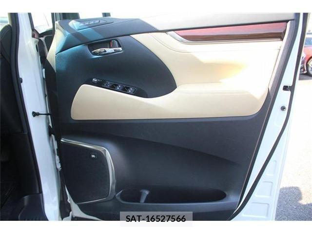 Toyota ALPHARD 2015-08 6674831-16