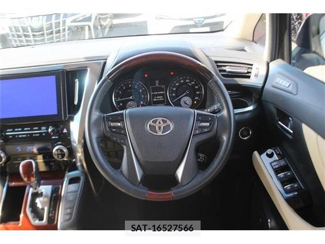 Toyota ALPHARD 2015-08 6674831-21