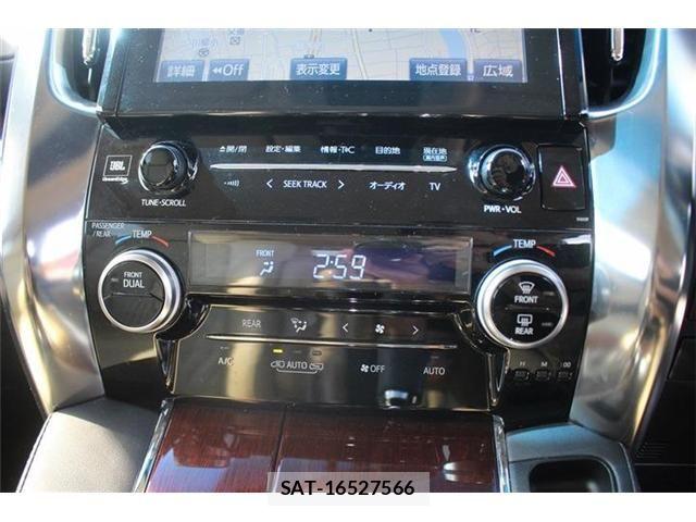 Toyota ALPHARD 2015-08 6674831-24