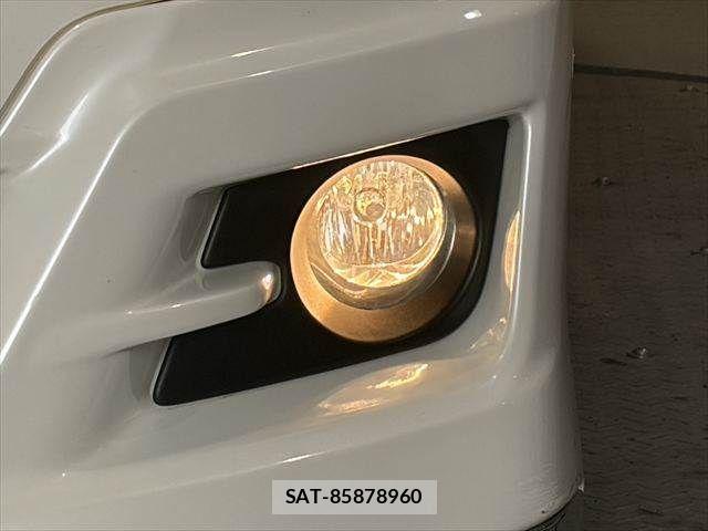 Toyota ALPHARD 2012-03 6674839-14