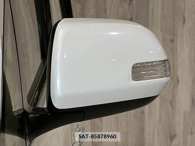 Toyota ALPHARD 2012-03 6674839-24