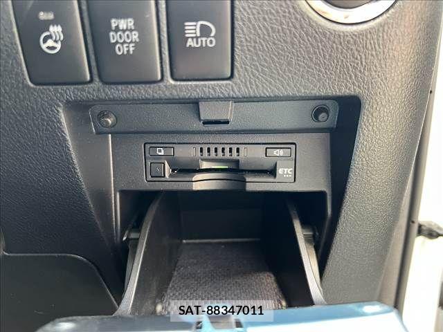 Toyota ALPHARD 2021-04 6674809-17