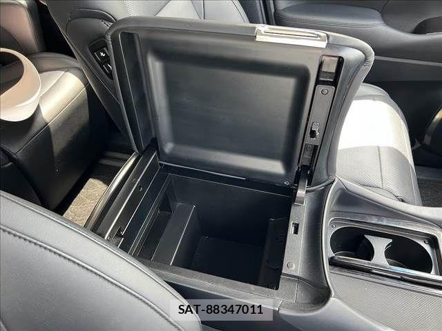 Toyota ALPHARD 2021-04 6674809-21