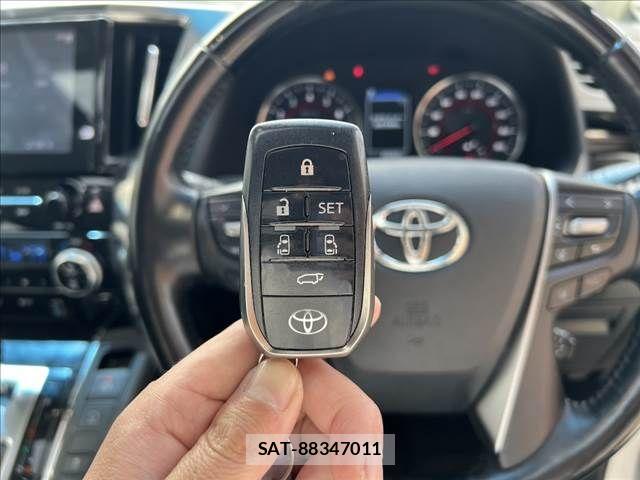 Toyota ALPHARD 2021-04 6674809-27