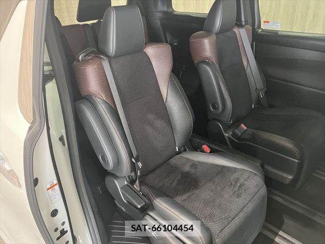 Toyota ALPHARD 2017-07 6682559-10