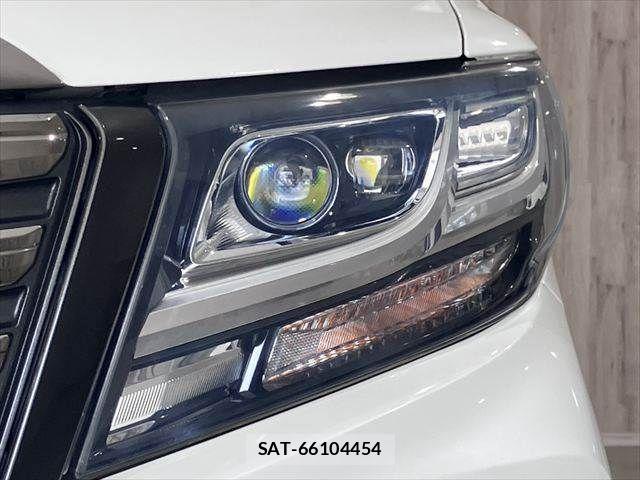 Toyota ALPHARD 2017-07 6682559-26