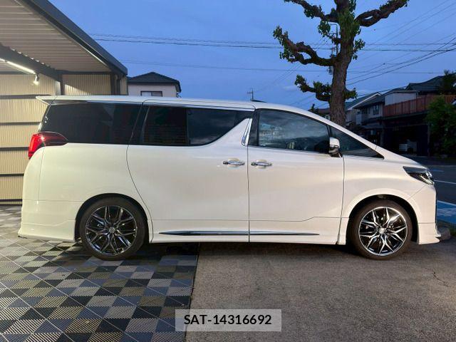 Toyota ALPHARD 2021-06 6683659-12