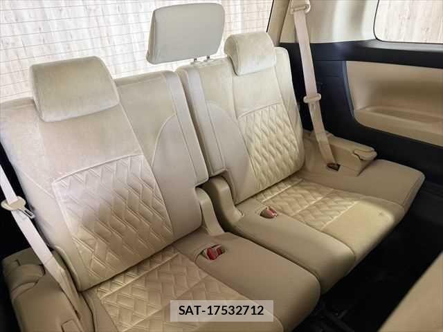 Toyota ALPHARD 2019-03 6715574-10