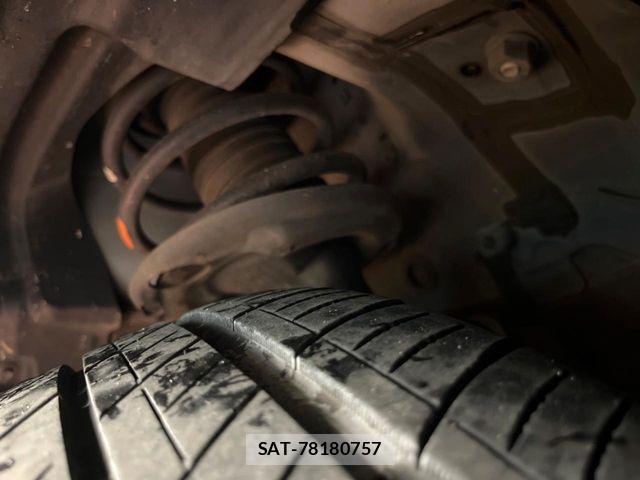 Toyota ALPHARD 2020-06 6715559-19