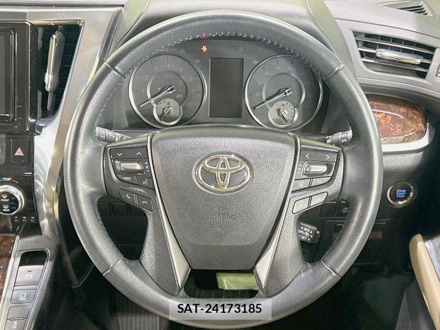 Toyota ALPHARD 2018-08 6715569-11