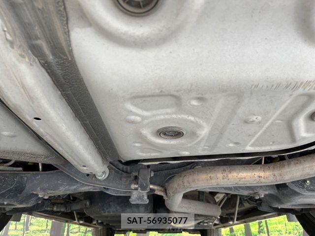 Toyota ALPHARD 2018-04 6750740-18
