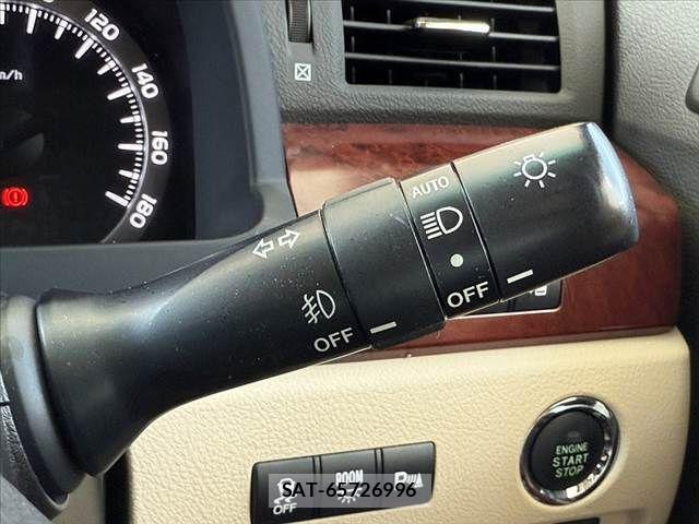 Toyota ALPHARD 2010-04 6750763-28