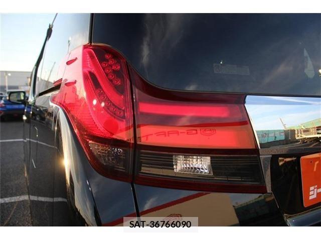 Toyota ALPHARD 2017-02 6750762-19