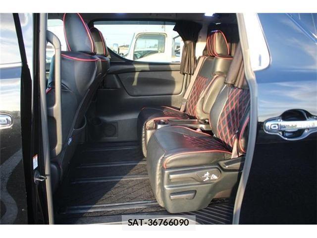 Toyota ALPHARD 2017-02 6750762-29