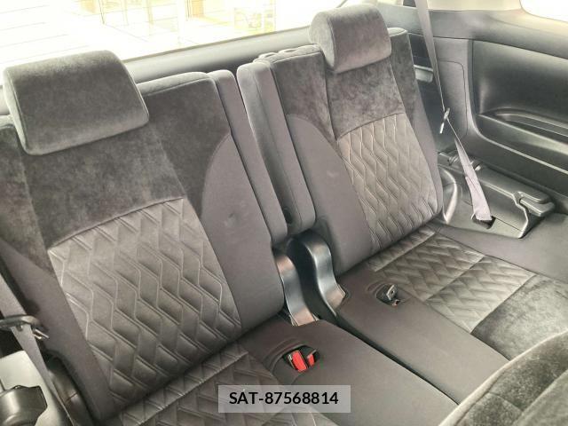 Toyota ALPHARD 2019-04 6750743-23