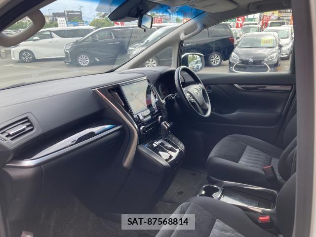 Toyota ALPHARD 2019-04 6750743-24