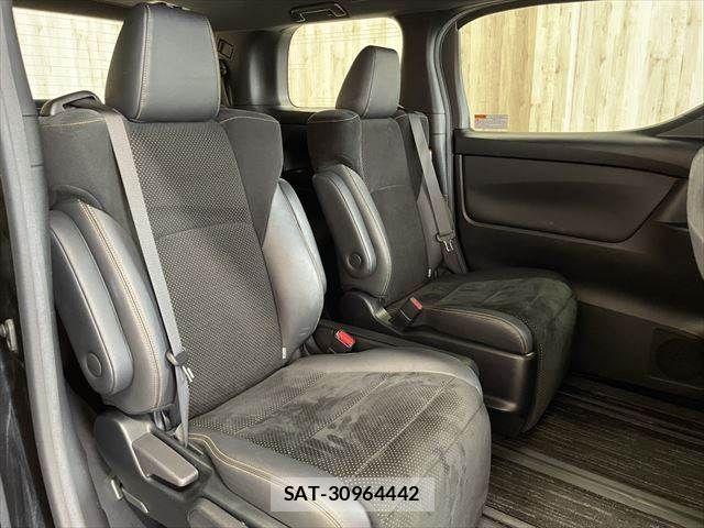 Toyota ALPHARD 2021-03 6750755-9