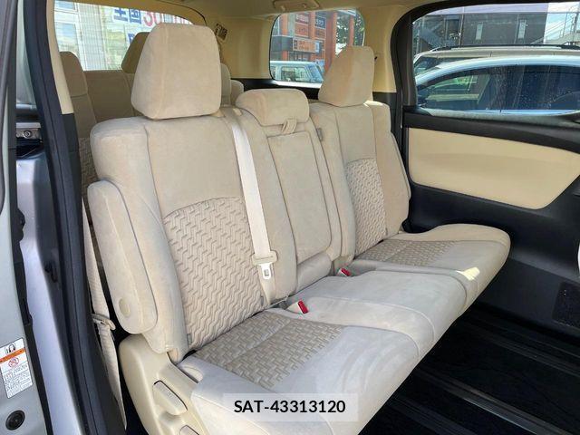 Toyota ALPHARD 2017-09 6813510-9