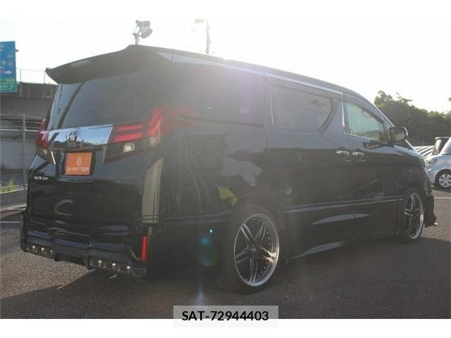 Toyota ALPHARD 2015-06 6813515-9