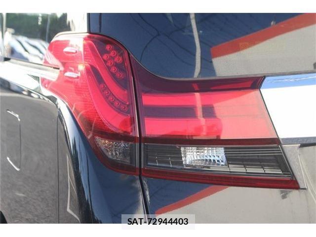 Toyota ALPHARD 2015-06 6813515-19