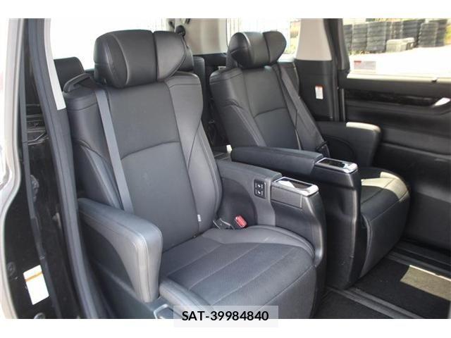 Toyota ALPHARD 2020-03 6813503-20