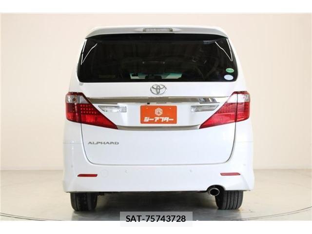 Toyota ALPHARD 2013-08 6813516-12