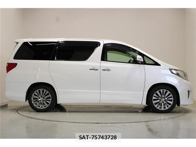 Toyota ALPHARD 2013-08 6813516-14