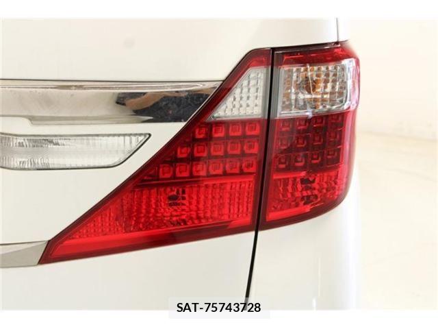 Toyota ALPHARD 2013-08 6813516-19