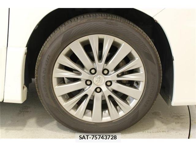 Toyota ALPHARD 2013-08 6813516-23