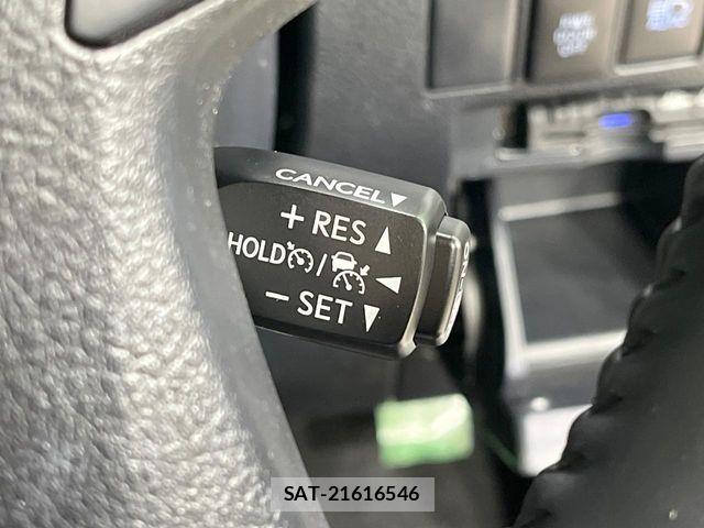 Toyota ALPHARD 2018-10 6813494-6