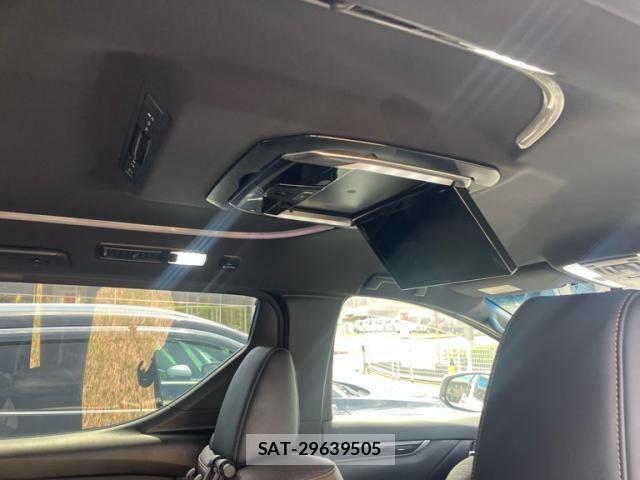Toyota ALPHARD 2017-06 6813514-12
