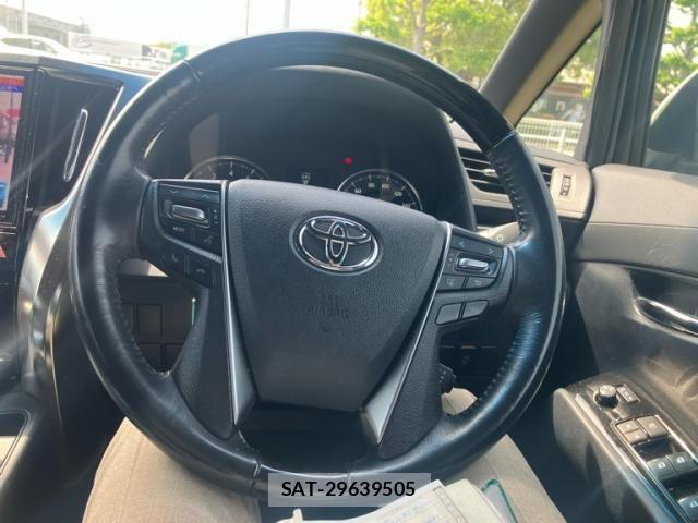 Toyota ALPHARD 2017-06 6813514-16
