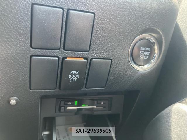 Toyota ALPHARD 2017-06 6813514-20