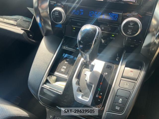 Toyota ALPHARD 2017-06 6813514-24