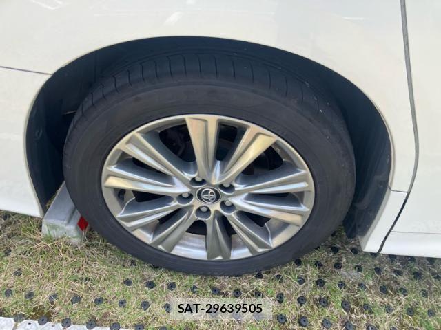 Toyota ALPHARD 2017-06 6813514-5