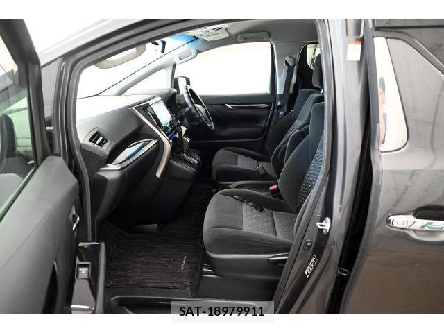 Toyota ALPHARD 2017-03 6813513-10