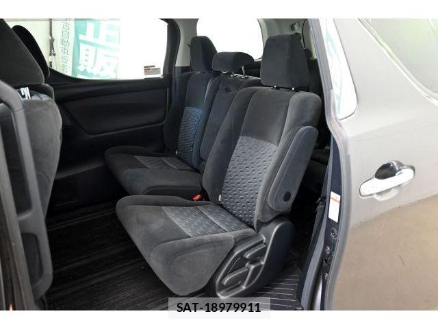 Toyota ALPHARD 2017-03 6813513-11