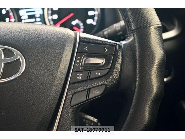 Toyota ALPHARD 2017-03 6813513-18