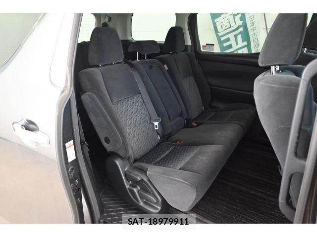 Toyota ALPHARD 2017-03 6813513-8
