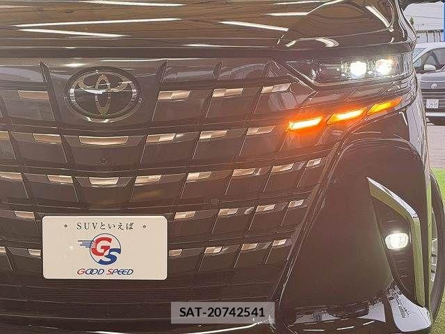 Toyota ALPHARD 2023-08 6813483-18