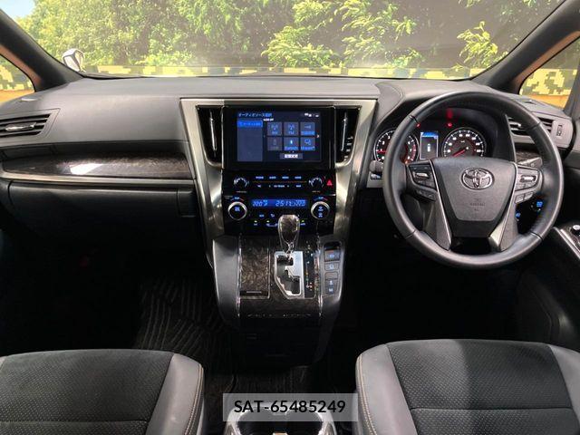 Toyota ALPHARD 2021-06 6813486-1