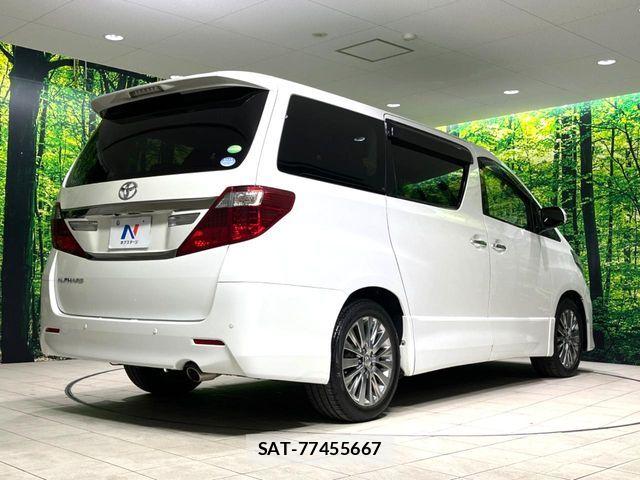 Toyota ALPHARD 2013-07 6813518-17